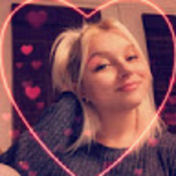 ashleystoreyy18